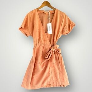 🎉5 for $45🎉 NWT Mon Renn wrap dress size XS